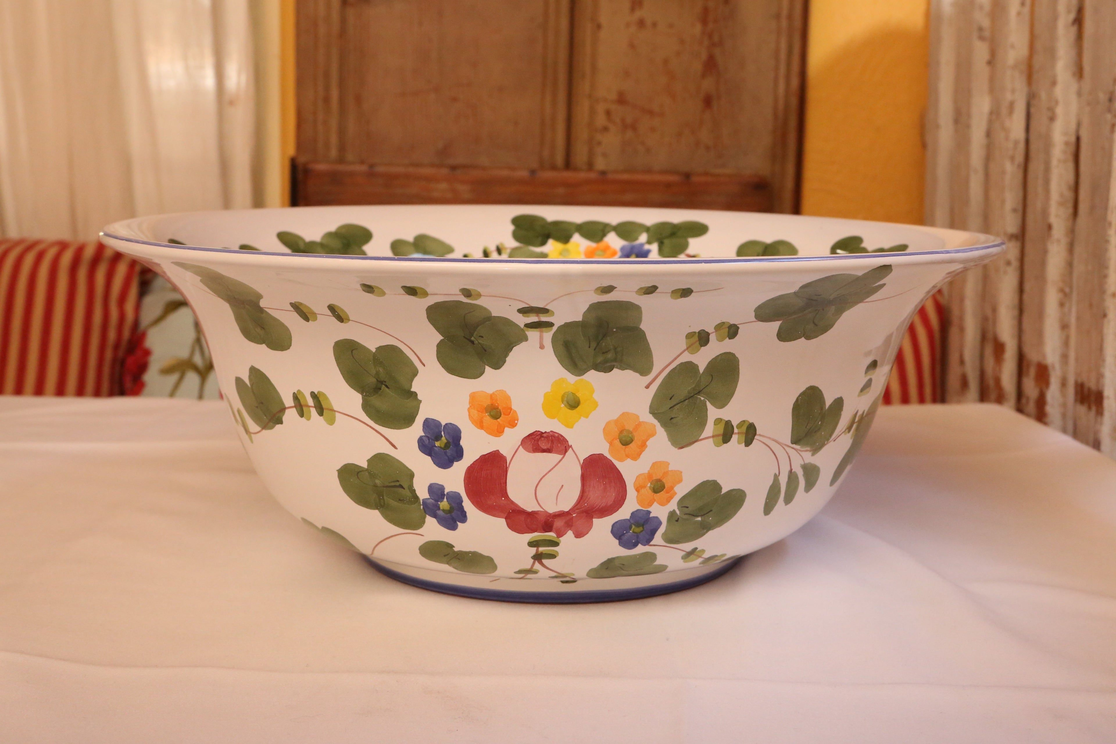 Grand Serving Bowl