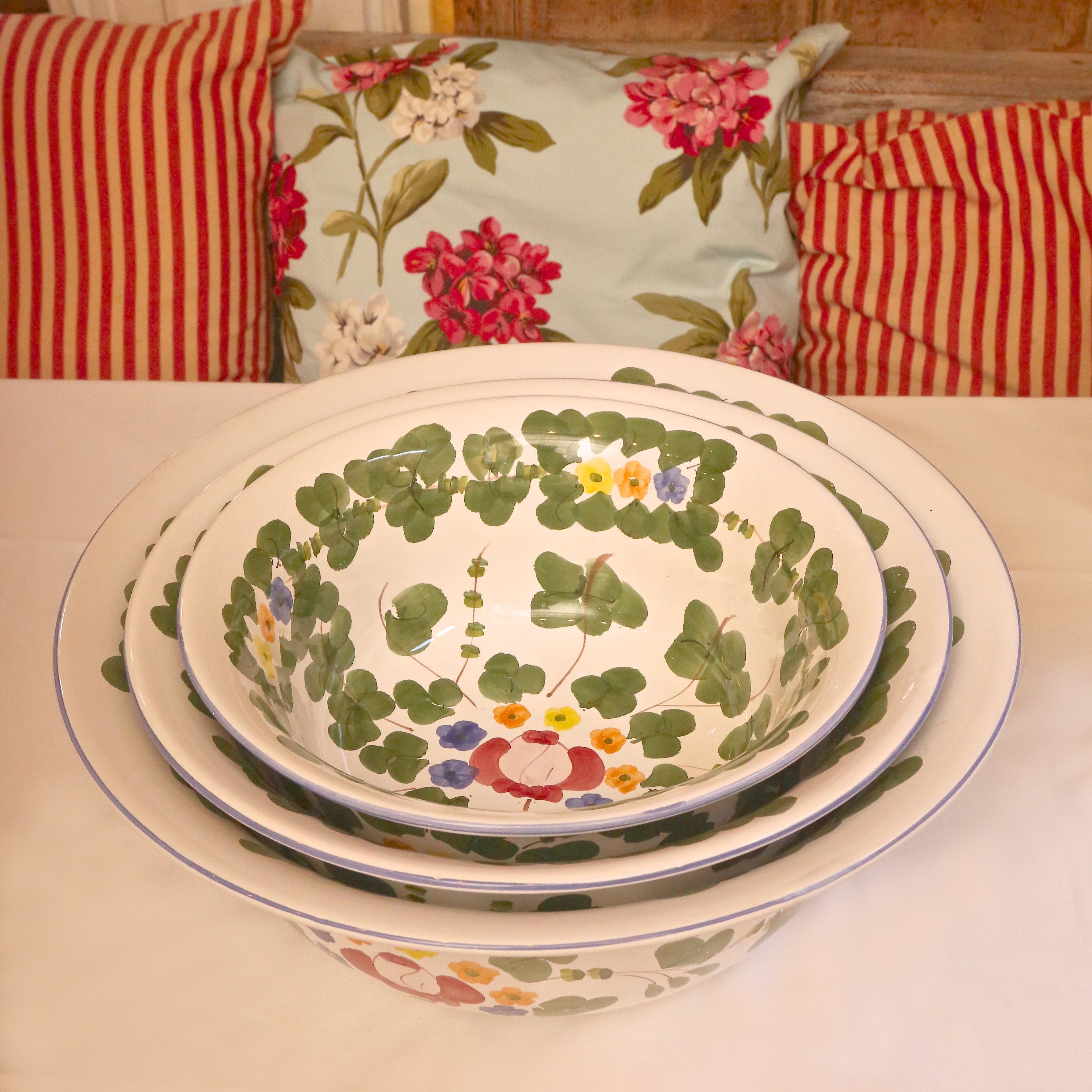 Grand Serving Bowl